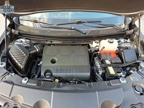 Used 2023 Chevrolet Traverse LT w/ Midnight/Sport Edition image 29