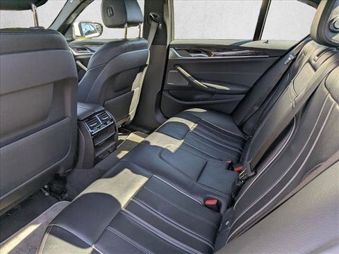 Used 2019 BMW 530e w/ Convenience Package image 19