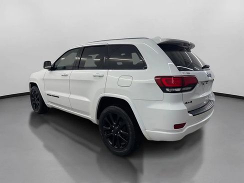 Used 2020 Jeep Grand Cherokee Altitude image 7