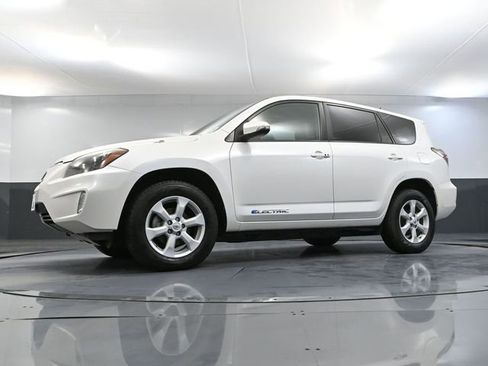 Used 2012 Toyota RAV4 EV FWD image 48