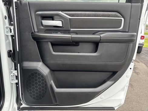 Used 2024 RAM 2500 Big Horn w/ Off Road Package image 16