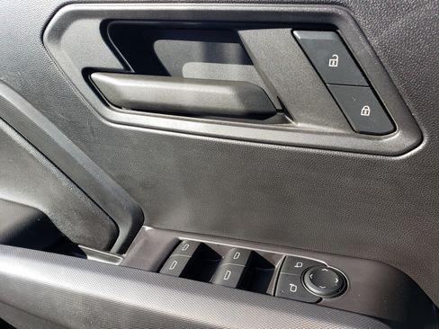 Used 2023 Chevrolet Colorado W/T w/ Advanced Trailering Package image 11