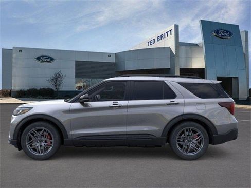 New 2026 Ford Explorer ST w/ Sun And Sound Package image 4