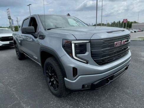 Used 2025 GMC Sierra 1500 Elevation AWD/4WD image 6