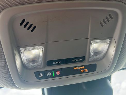 Used 2023 Chevrolet Malibu LT FWD image 17