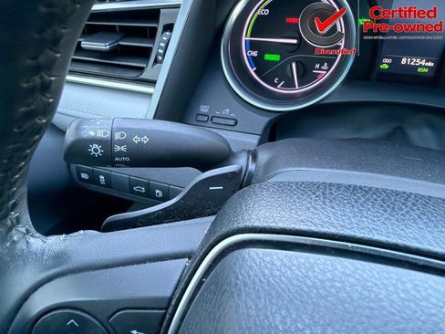 Used 2018 Toyota Camry SE w/ Audio Package FWD image 57