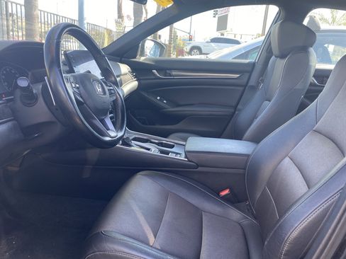 Used 2020 Honda Accord Sport image 10