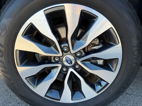 Used 2023 Subaru Outback Limited image 29