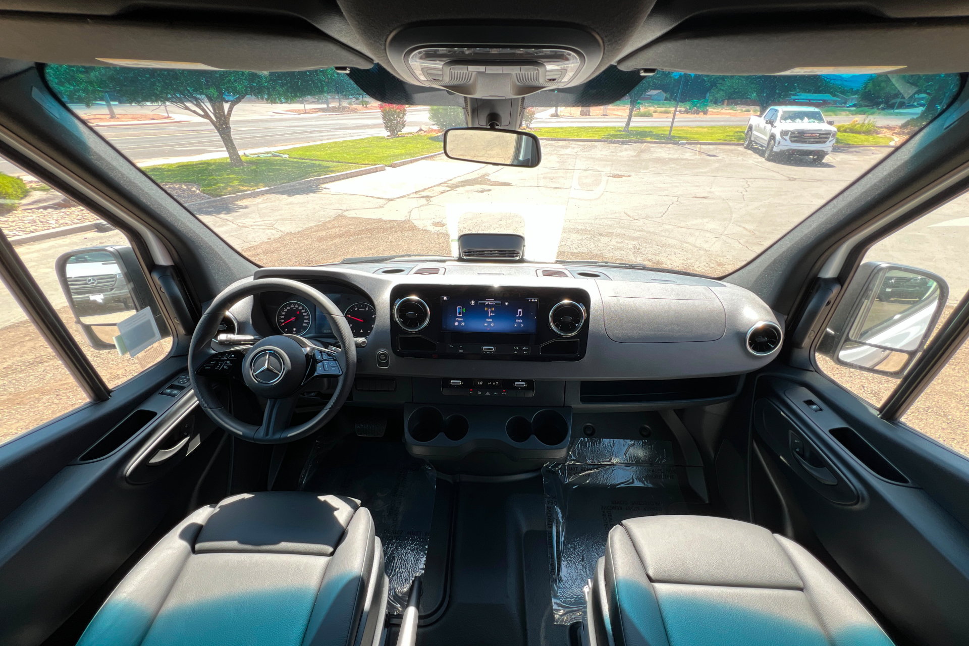New 2025 Mercedes-Benz Sprinter 2500 image 9