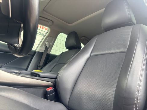 Used 2016 Lexus IS 200t 200t image 9