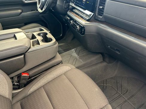 Used 2023 Chevrolet Silverado 1500 RST AWD/4WD image 14