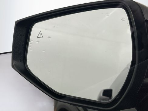 Used 2025 Kia Sportage EX FWD image 16