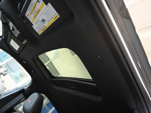 New 2026 Chevrolet Trax RS w/ Sunroof Package image 18