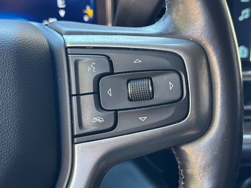 Used 2022 Chevrolet Silverado 1500 LT AWD/4WD image 36