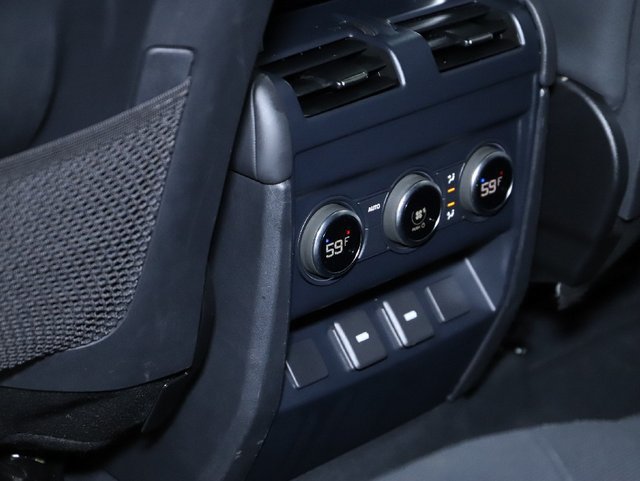 Used 2023 Land Rover Defender 130 X-Dynamic SE AWD/4WD image 39