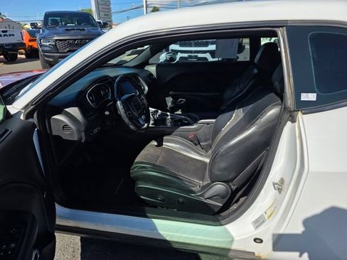 Used 2015 Dodge Challenger R/T Plus RWD image 10