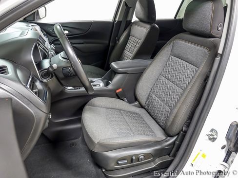 Certified 2022 Chevrolet Equinox LT image 9