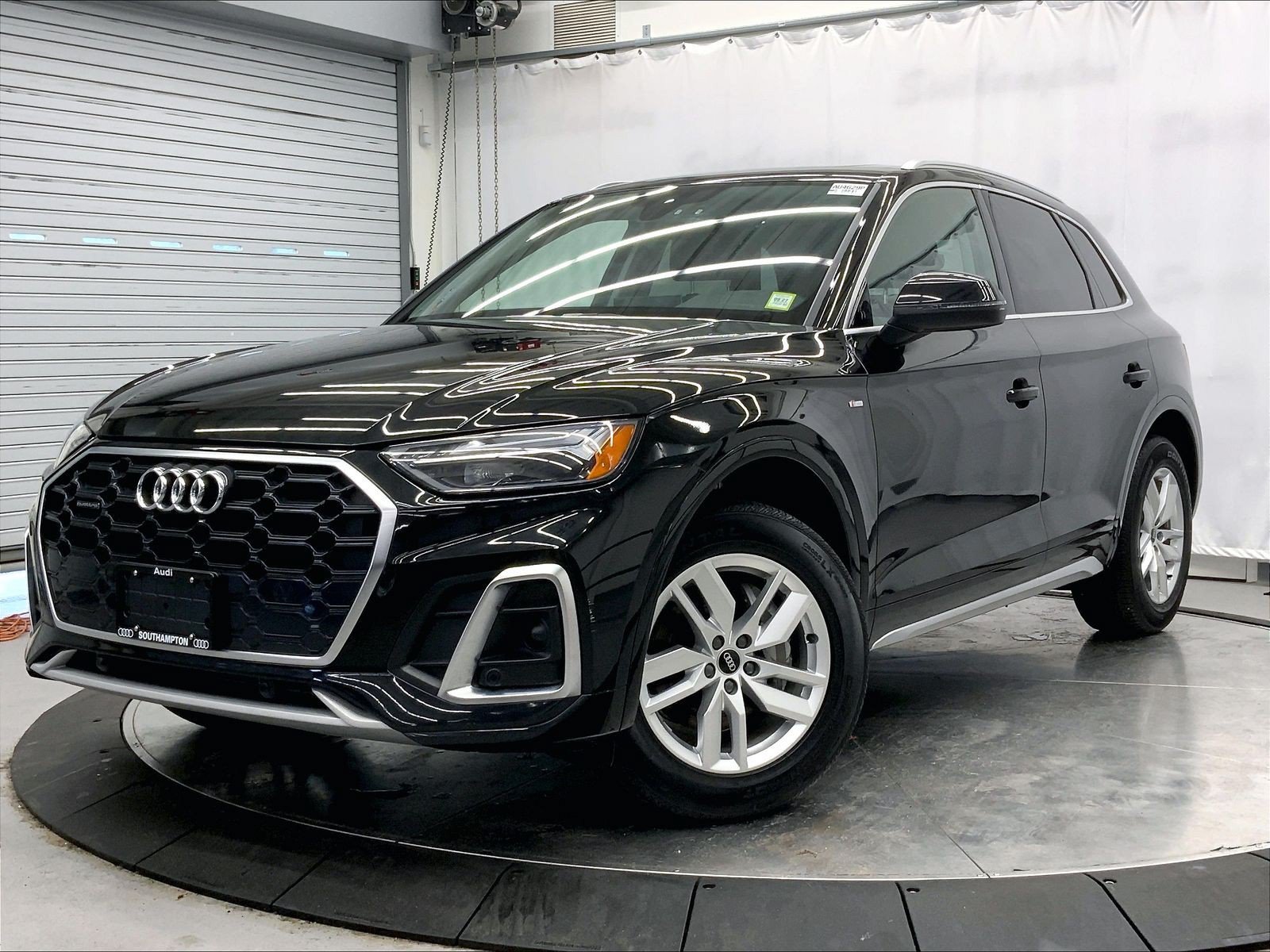 Certified 2023 Audi Q5 2.0T Premium w/ Convenience Package AWD/4WD image 11