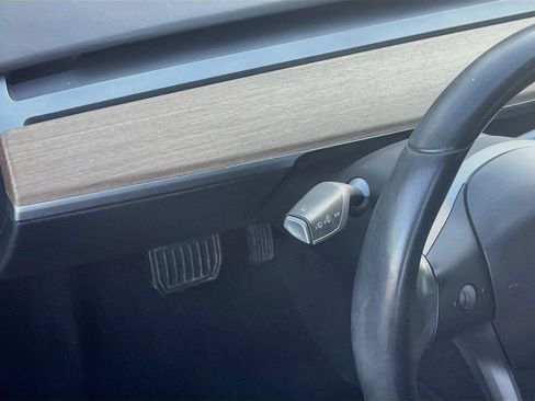 Used 2022 Tesla Model 3 Standard Range RWD image 10