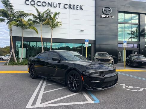 Used 2023 Dodge Charger R/T w/ Harman/Kardon Audio Group image 4