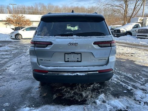 Used 2021 Jeep Grand Cherokee L Limited AWD/4WD image 4