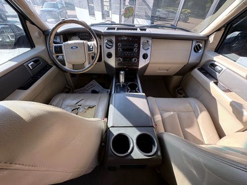 Used 2014 Ford Expedition XLT w/ Equipment Group 202A image 25