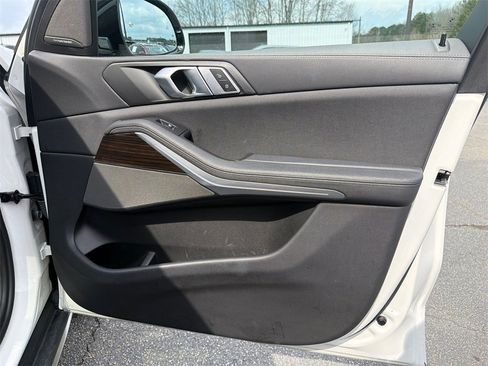 Used 2020 BMW X5 sDrive40i w/ Premium Package image 14