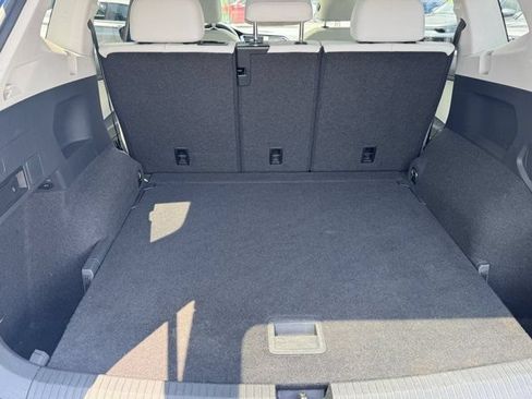 Used 2019 Volkswagen Tiguan SE w/ Panoramic Sunroof Package AWD/4WD image 35