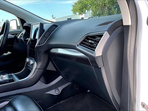 Used 2024 Ford Edge SEL AWD/4WD image 15