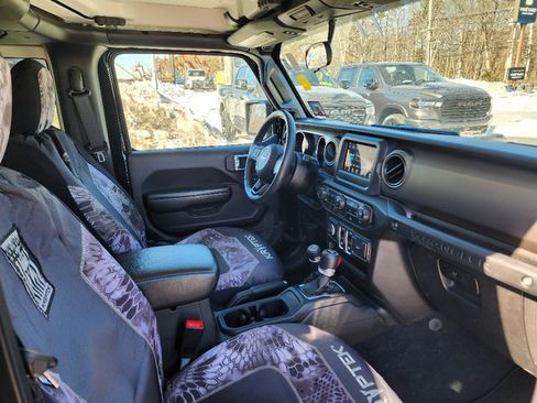 Used 2021 Jeep Wrangler Sport S image 26