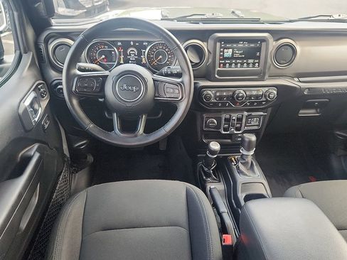 Used 2021 Jeep Wrangler Unlimited Sport AWD/4WD image 4
