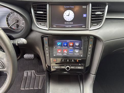 Used 2019 INFINITI QX50 Pure image 23