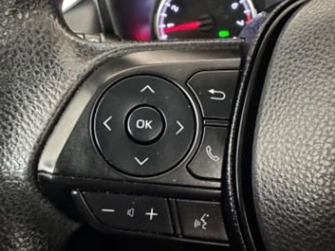 Used 2019 Toyota RAV4 XLE image 21