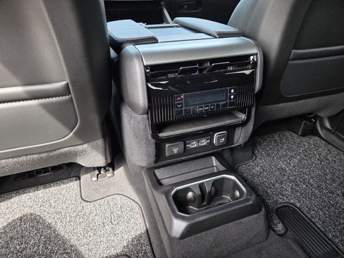New 2026 Jeep Grand Wagoneer 4WD image 20