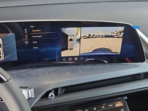 New 2026 Cadillac Vistiq Sport image 28