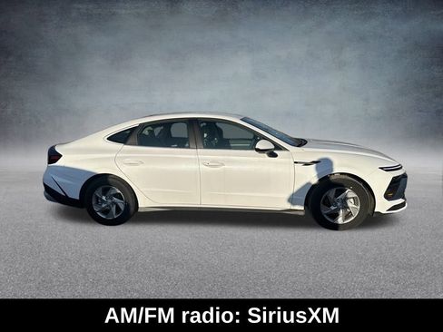 Used 2026 Hyundai Sonata SE FWD image 7