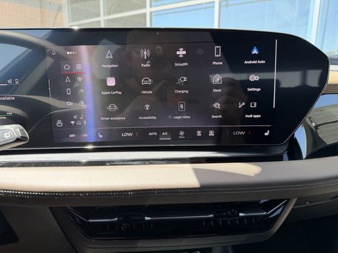 Used 2025 Audi Q6 e-tron Premium w/ Convenience Package RWD image 19