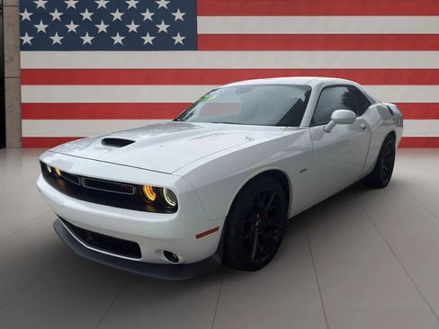 Used 2019 Dodge Challenger R/T w/ Plus Package RWD image 1