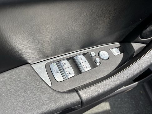 Used 2023 BMW X3 xDrive30i w/ Premium Package image 15