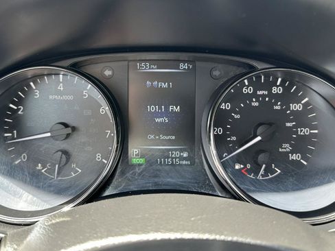 Used 2017 Nissan Rogue SV AWD/4WD image 53