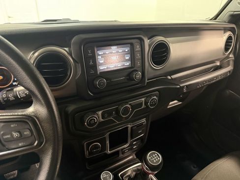 Used 2022 Jeep Wrangler Willys image 74