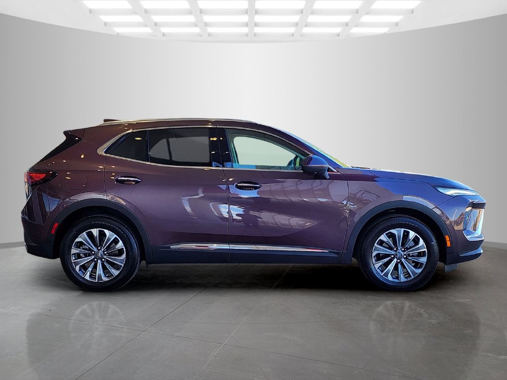 Used 2024 Buick Envision Preferred AWD/4WD image 3