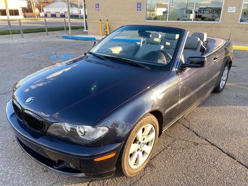 Used 2005 BMW 325Ci Convertible image 2