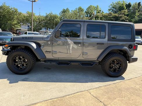 Used 2020 Jeep Wrangler Unlimited Sport AWD/4WD image 2