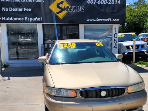 Used 2004 Buick Century Custom FWD image 4