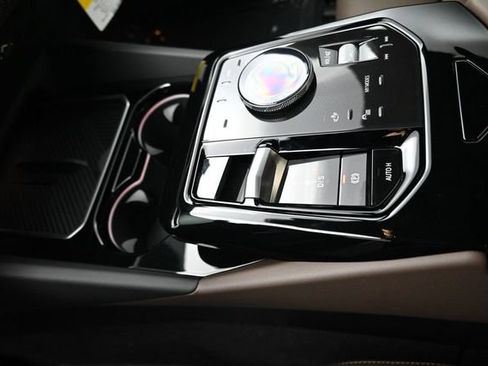 New 2027 BMW 550e xDrive AWD/4WD image 13