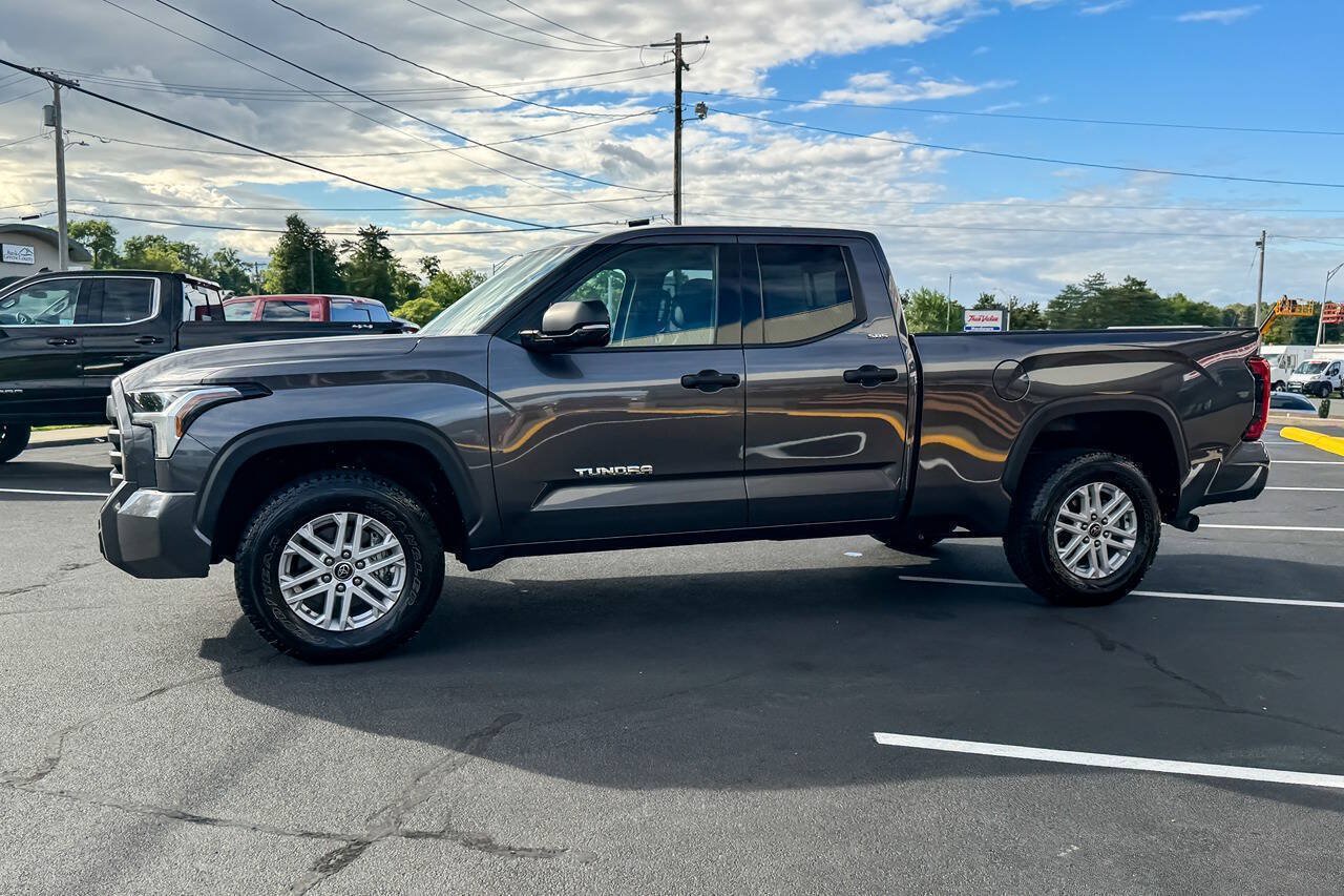 Used 2023 Toyota Tundra SR5 w/ SR5 Convenience Package AWD/4WD image 7