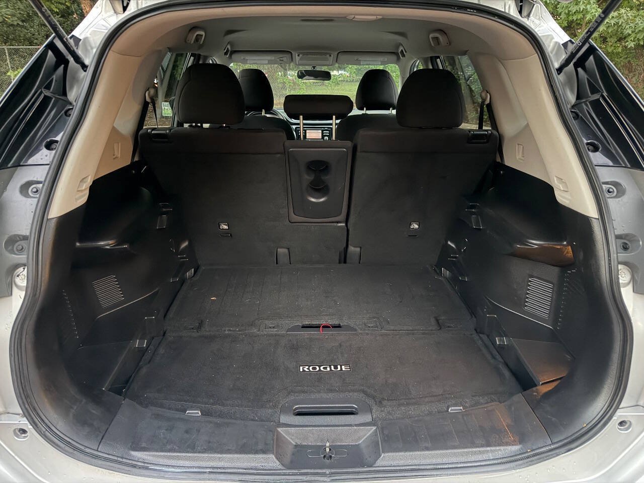 Used 2015 Nissan Rogue SV AWD/4WD image 14