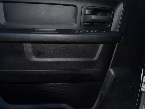 Used 2021 RAM 2500 Tradesman w/ Chrome Appearance Group image 11