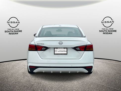 Used 2025 Nissan Altima 2.5 SV FWD image 7